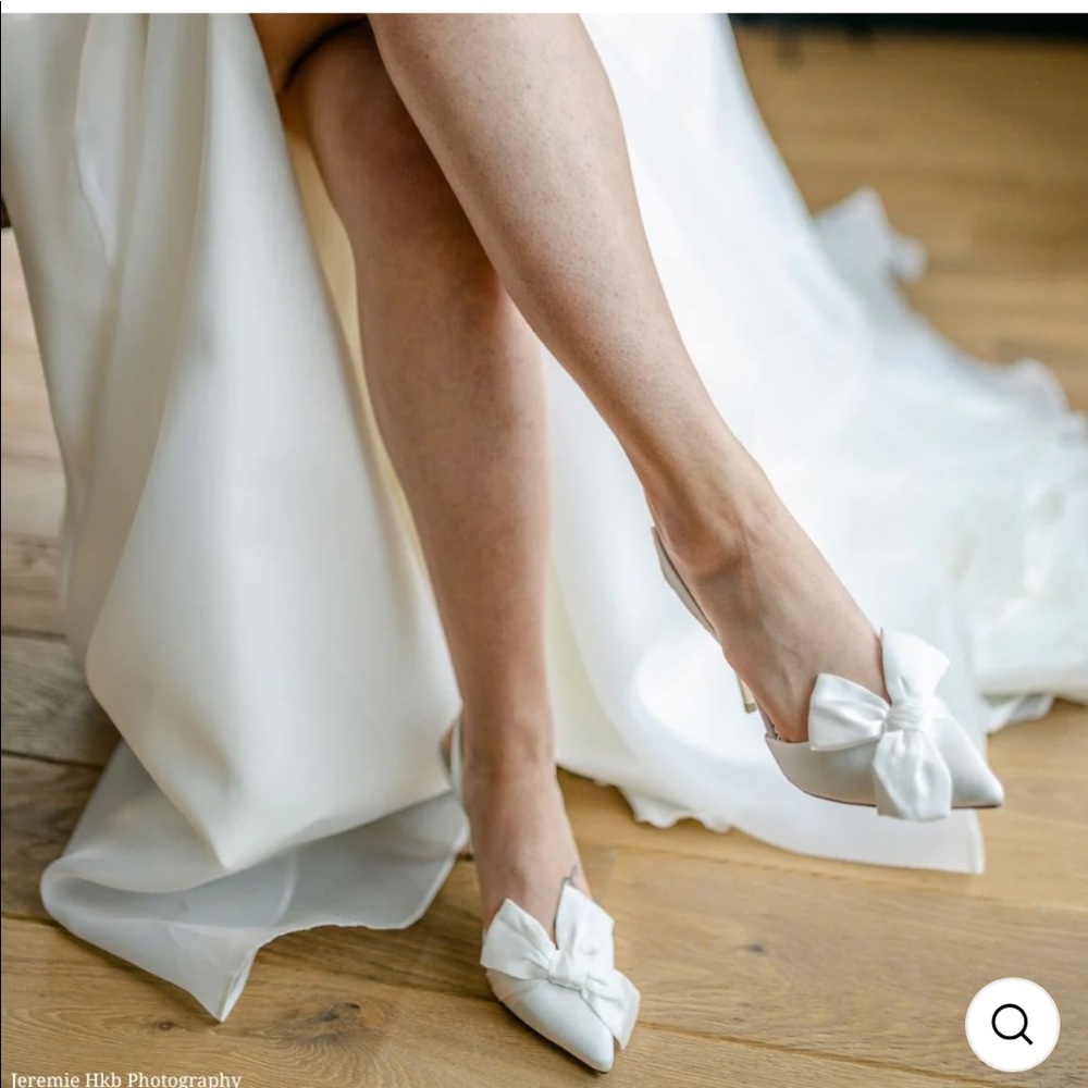 REAGAN - Slingback Ivory Kitten Heel Bridal Shoes with Asymmetric Bow